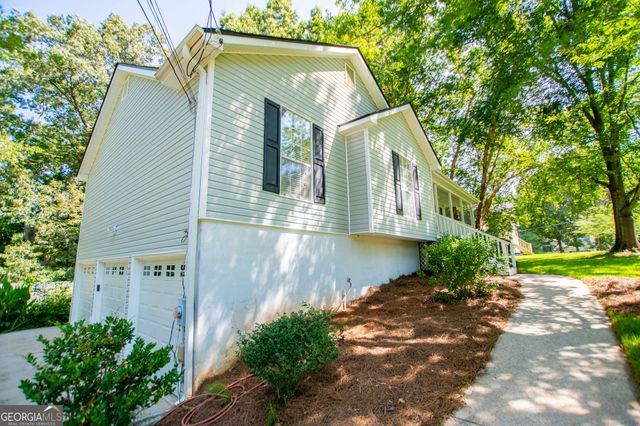 4210 Glen Pointe Court, Douglasville, GA 30135