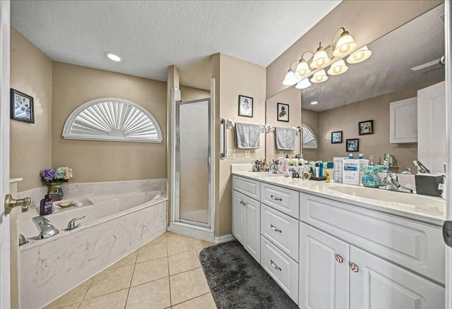 6607 SE 11TH LOOP, Ocala, FL 34472