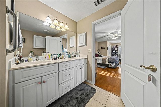 6607 SE 11TH LOOP, Ocala, FL 34472