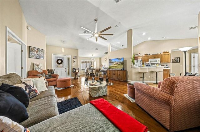 6607 SE 11TH LOOP, Ocala, FL 34472