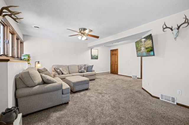 3481 Feldman Avenue SE, Buffalo, MN 55313