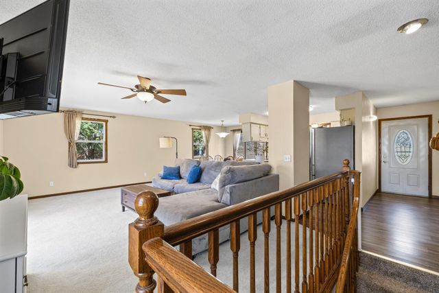 3481 Feldman Avenue SE, Buffalo, MN 55313