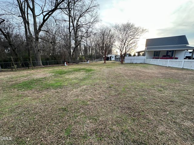 120 Summerdale Drive, Pikeville, NC 27863