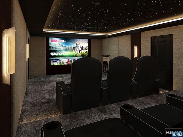 90 Essex Drive, Tenafly, NJ 07670