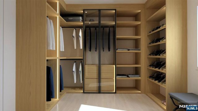 90 Essex Drive, Tenafly, NJ 07670