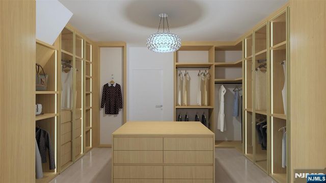 90 Essex Drive, Tenafly, NJ 07670