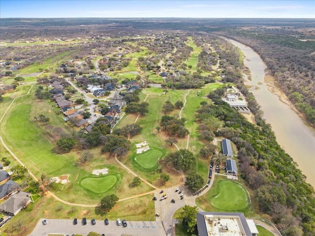 2161 E Landings N, Granbury, TX 76049