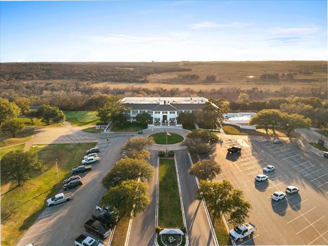 2161 E Landings N, Granbury, TX 76049