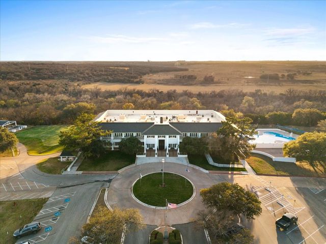 2161 E Landings N, Granbury, TX 76049