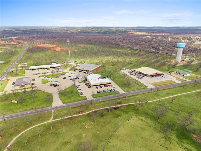 2161 E Landings N, Granbury, TX 76049