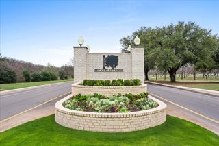 2161 E Landings N, Granbury, TX 76049