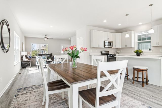 816 Simpson Avenue, Elburn, IL 60119