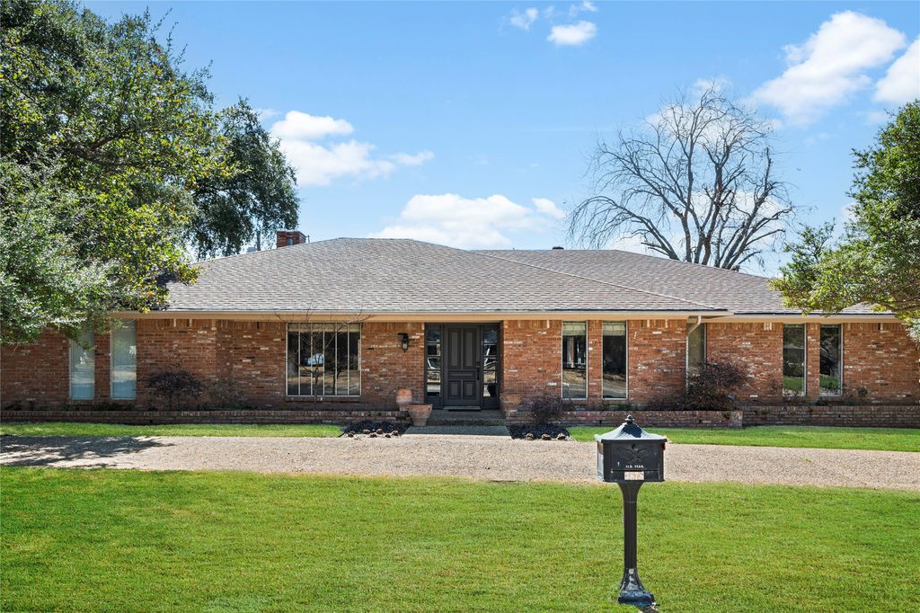 3878 Duchess Trail, Dallas, TX 75229