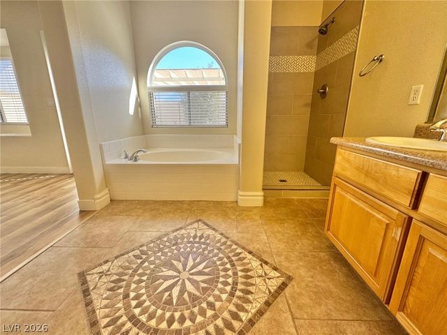 5126 Stone Cove Street, North Las Vegas, NV 89081