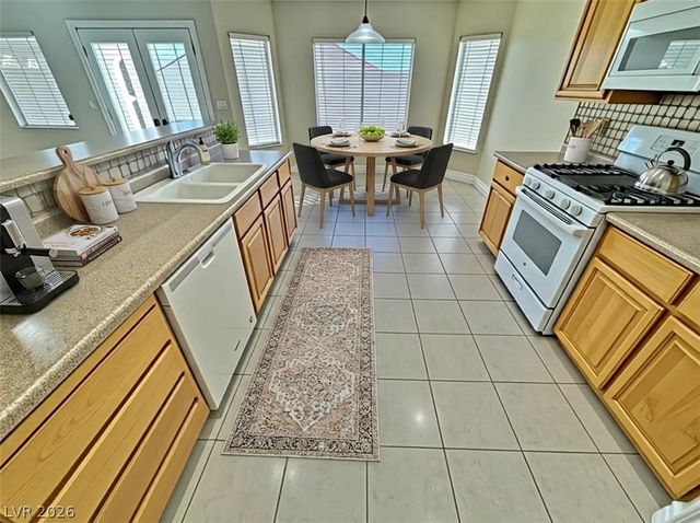 5126 Stone Cove Street, North Las Vegas, NV 89081