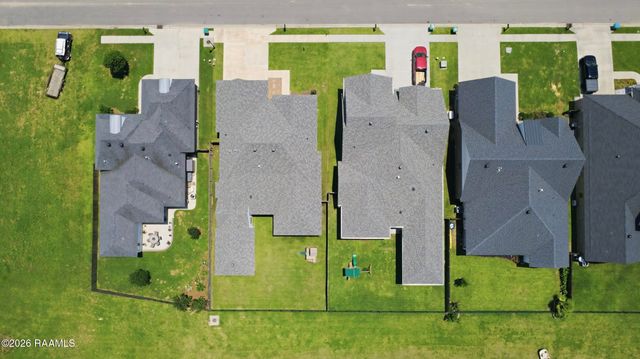 211 Big Lake Run, Youngsville, LA 70592