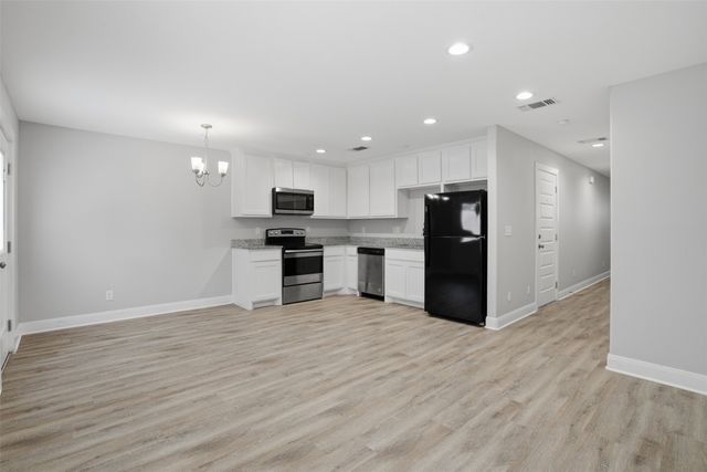 1022 W Shepherd Street 1022, Denison, TX 75020