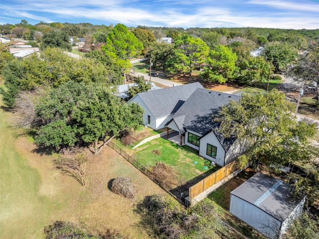 1012 Mustang Trail, Granbury, TX 76049