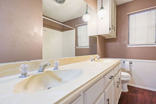 2306 Smokerise Drive, Arlington, TX 76016