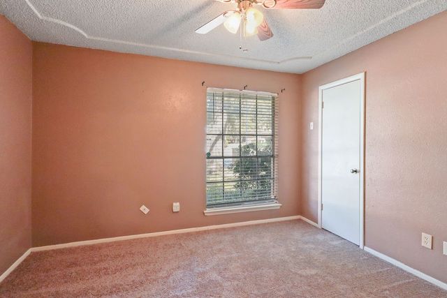 2306 Smokerise Drive, Arlington, TX 76016
