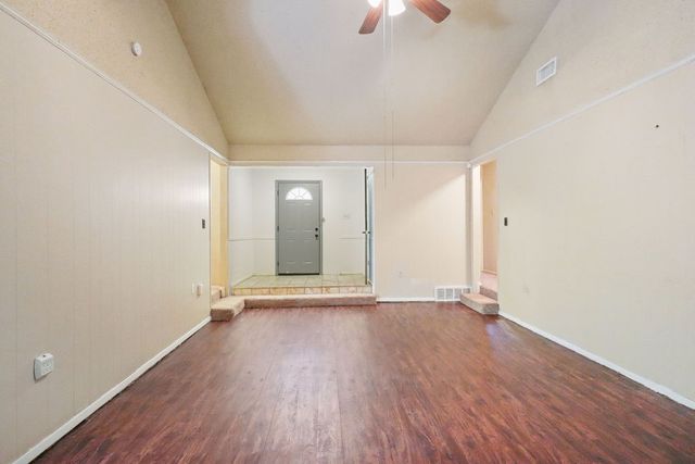2306 Smokerise Drive, Arlington, TX 76016
