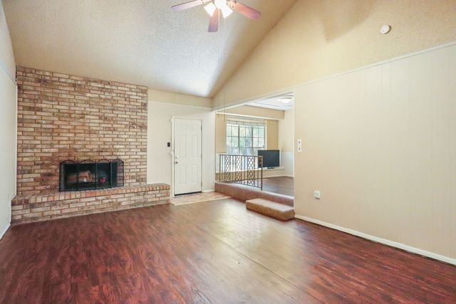 2306 Smokerise Drive, Arlington, TX 76016