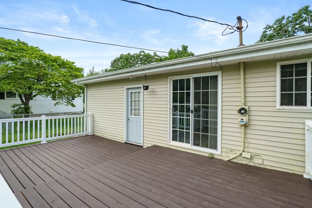 17175 Moorepark Road, Three Rivers, MI 49093