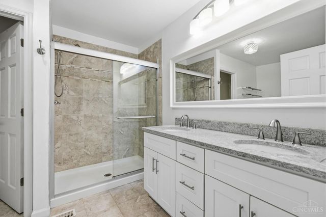 7325 Cannon Court, West Chester, OH 45069