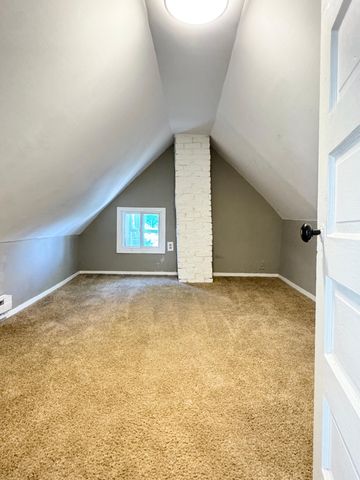 486 Lawson Avenue W, Saint Paul, MN 55117