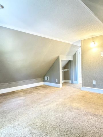 486 Lawson Avenue W, Saint Paul, MN 55117