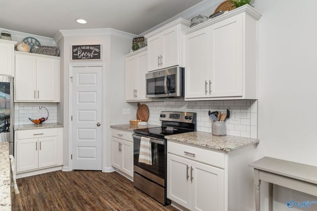 88 Sage Oak Drive, Decatur, AL 35603