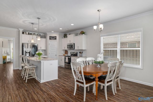 88 Sage Oak Drive, Decatur, AL 35603