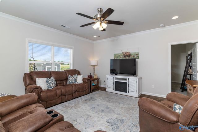 88 Sage Oak Drive, Decatur, AL 35603