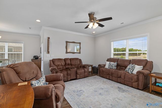 88 Sage Oak Drive, Decatur, AL 35603