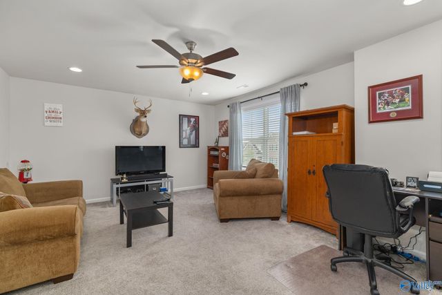 88 Sage Oak Drive, Decatur, AL 35603