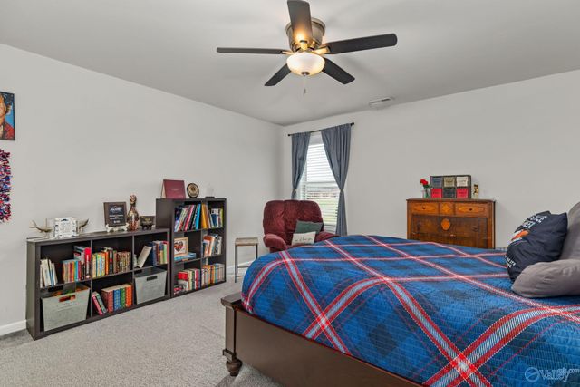 88 Sage Oak Drive, Decatur, AL 35603