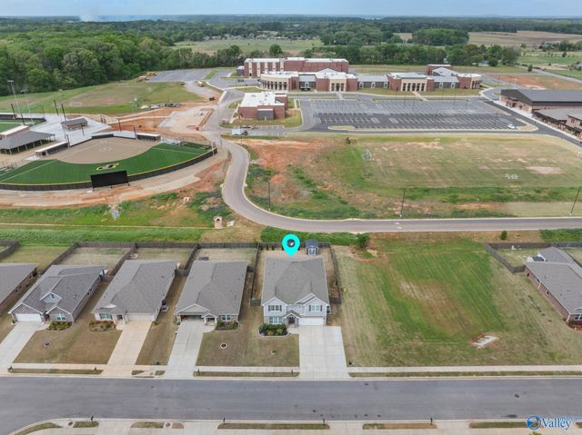 88 Sage Oak Drive, Decatur, AL 35603