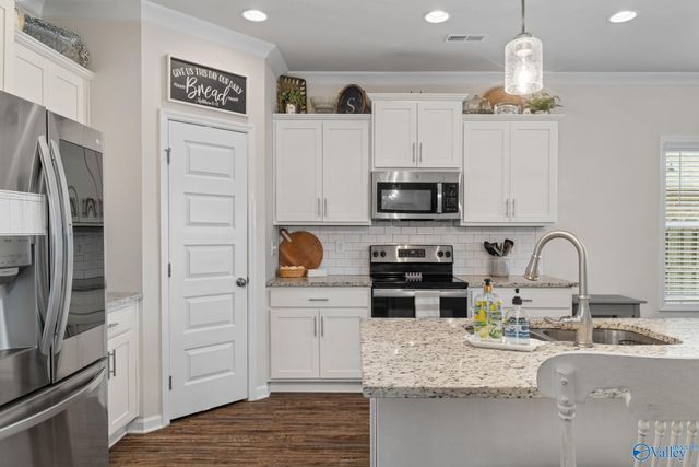 88 Sage Oak Drive, Decatur, AL 35603