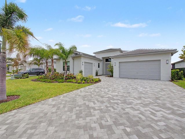12241 SW Saltwater Drive, Port St. Lucie, FL 34987