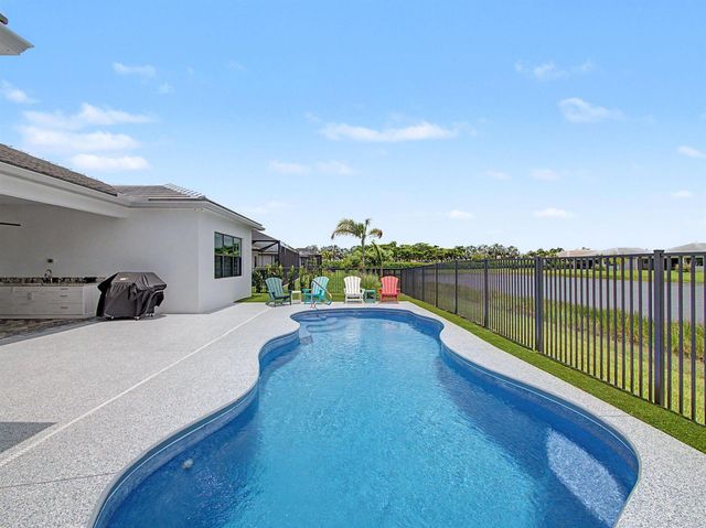 12241 SW Saltwater Drive, Port St. Lucie, FL 34987