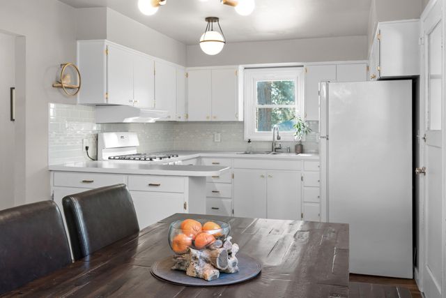 11224 E 18th Ave, Spokane Valley, WA 99206