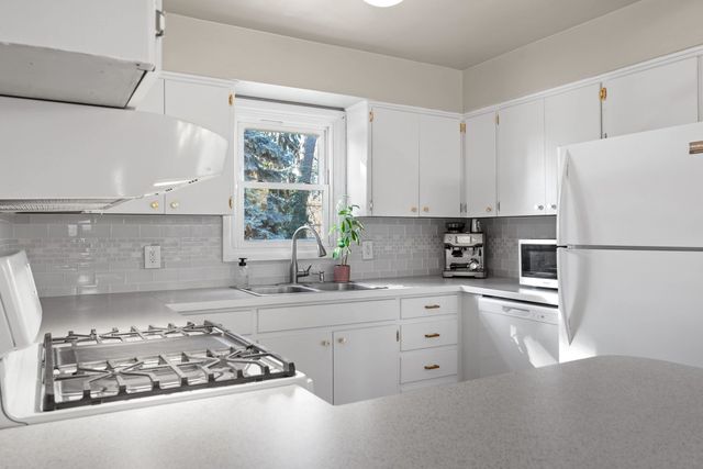 11224 E 18th Ave, Spokane Valley, WA 99206