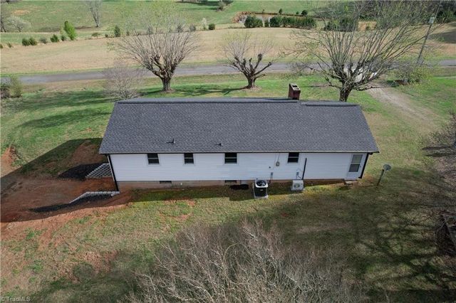 1065 Dallas King Road, Westfield, NC 27053