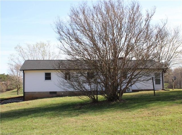 1065 Dallas King Road, Westfield, NC 27053