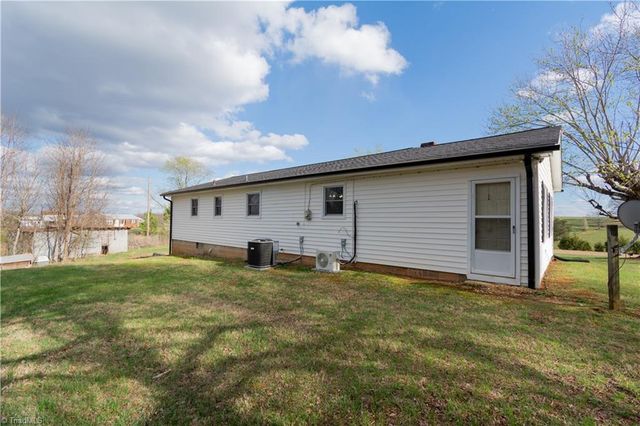 1065 Dallas King Road, Westfield, NC 27053