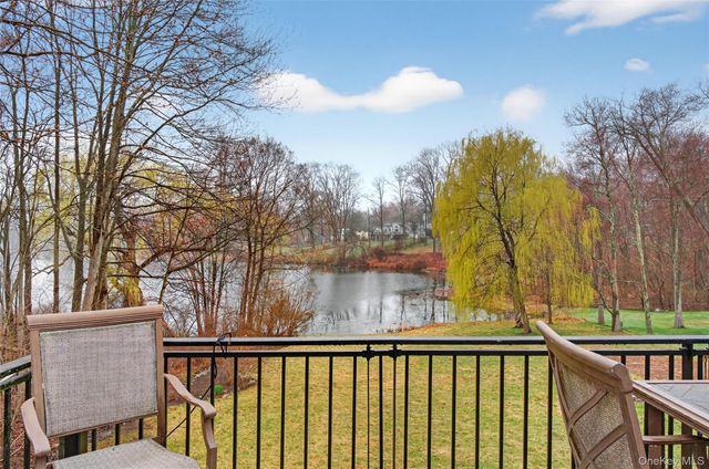 43 Woodbine Drive, Mahopac, NY 10541