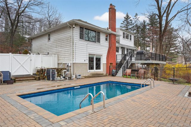 43 Woodbine Drive, Mahopac, NY 10541