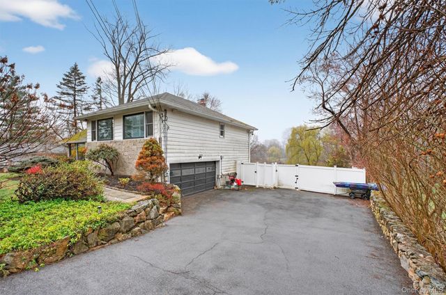 43 Woodbine Drive, Mahopac, NY 10541
