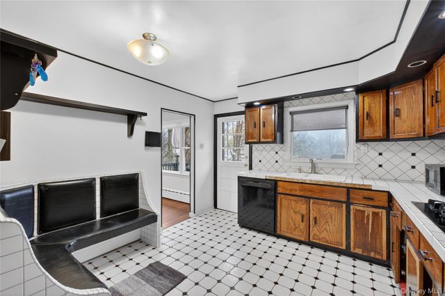 43 Woodbine Drive, Mahopac, NY 10541