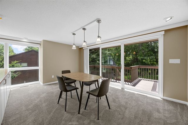 301 N 7th Ave, Iowa City, IA 52245